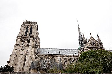 英伟达晒《2077》主题4070Ti显卡 看起来很酷炫